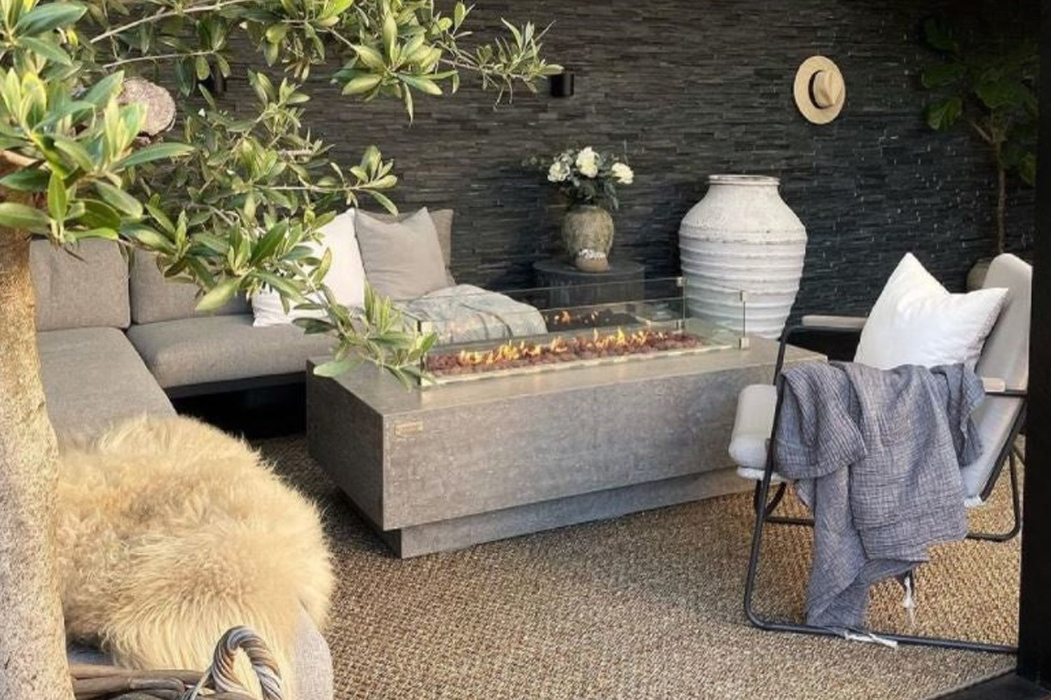 Couchtische mit Bioethanol-Kamin